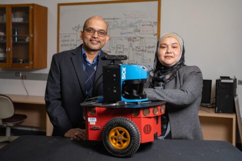 assisstive_robot_and_researchers